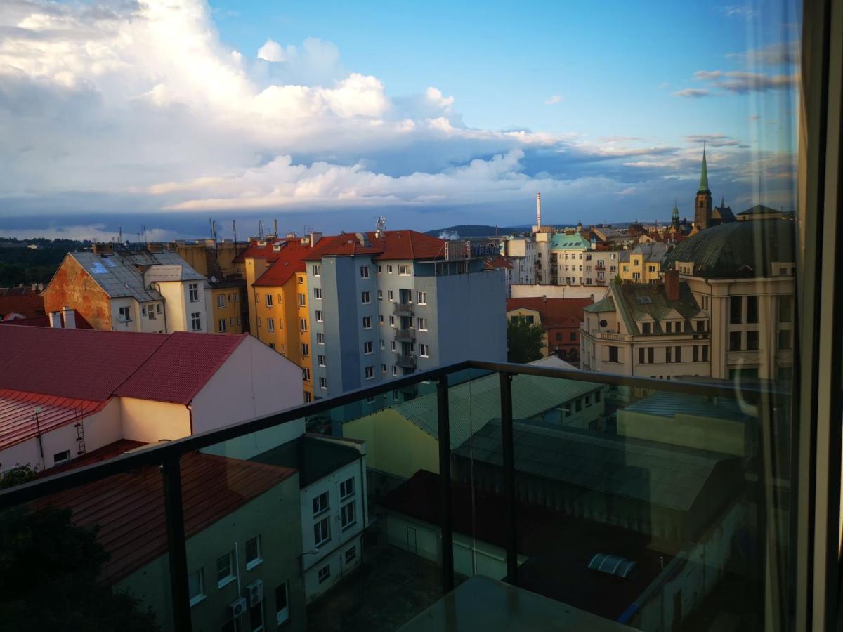 Kavi Apartments #3, Top City View! Plzeň Exterior foto